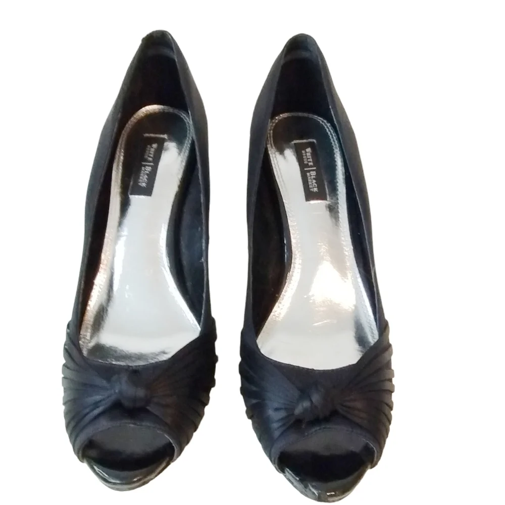 WHITE House/‎ BLACK Market Heels Women's 9M